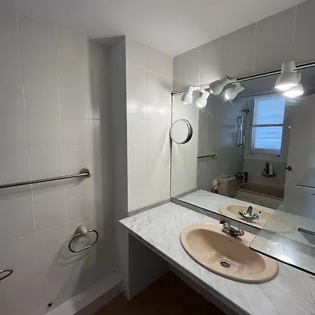 Adosado Con Piscina 4 Habitaciones, 8 Huespedes *