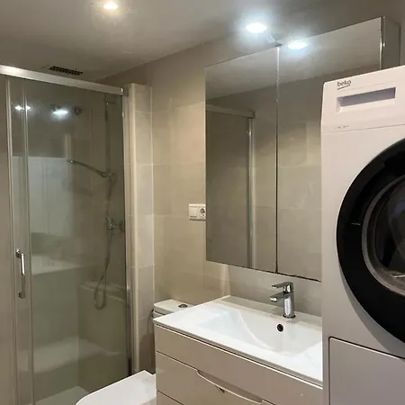 Сasa de vacaciones Adosado Con Piscina 4 Habitaciones, 8 Huespedes