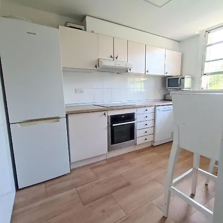 Adosado Con Piscina 4 Habitaciones, 8 Huespedes Cambrils