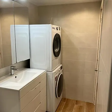 Adosado Con Piscina 4 Habitaciones, 8 Huespedes بيت للعطل